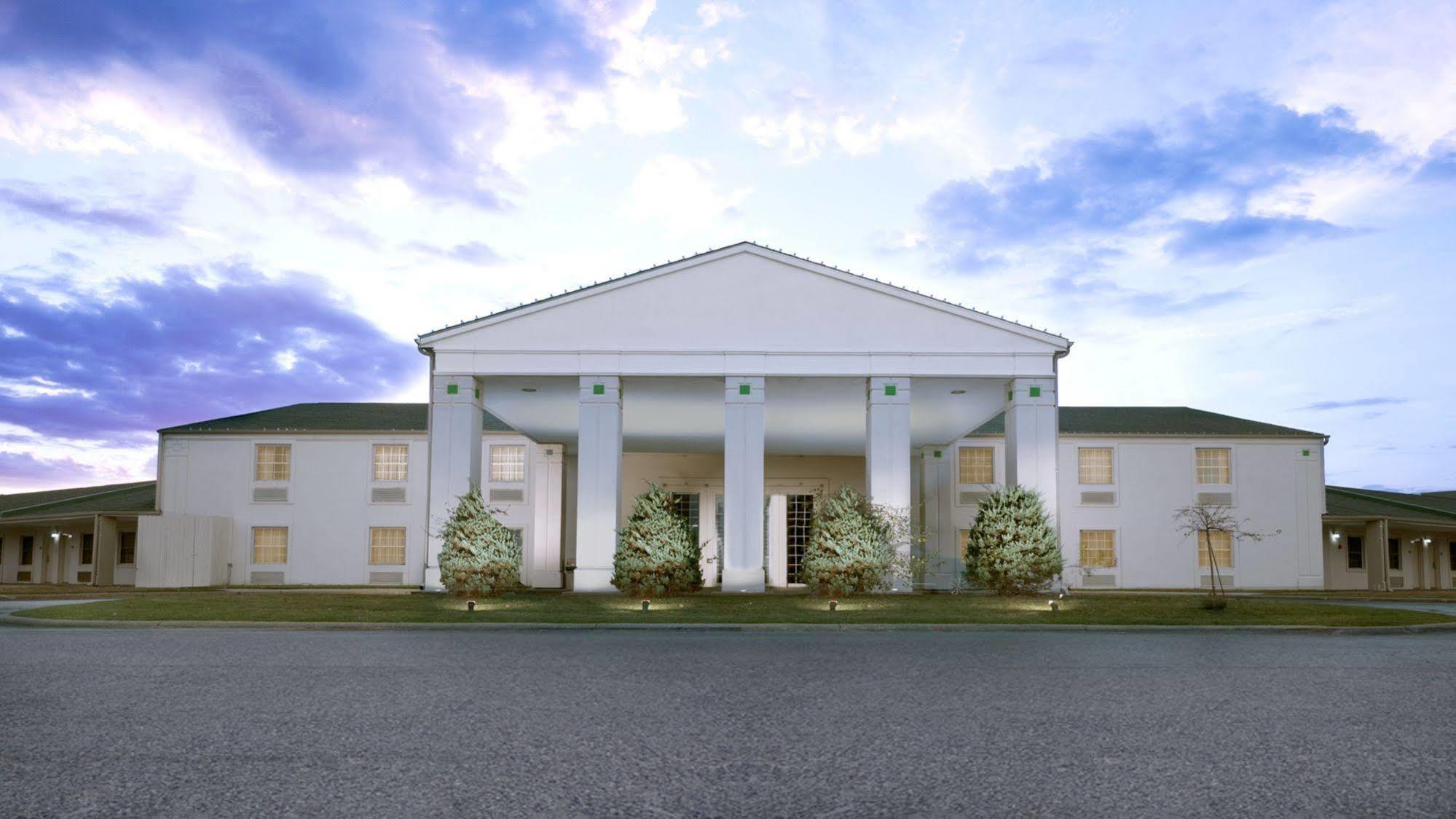 Moberly Inn & Suites Exterior foto